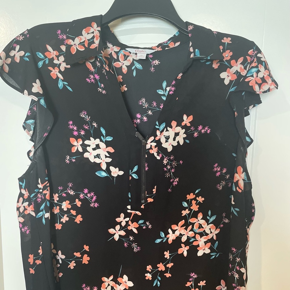 Black floral 1/4 zip blouse size XL